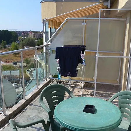 דירה One-bedroom Sunny Holiday-eh סאני ביץ'
