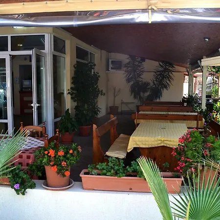 דירה One-bedroom Sunny Holiday-eh סאני ביץ'